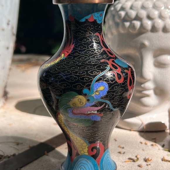 A gorgeous Vintage Cloisonne Dragon Vase